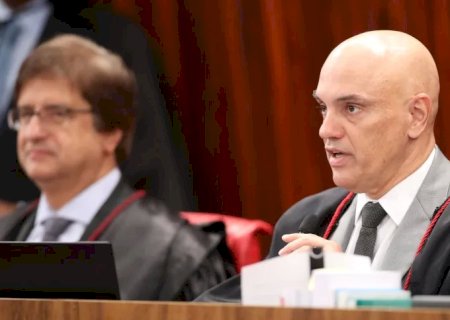 Moraes convida especialistas e “hackers do bem” a testar segurança das urnas