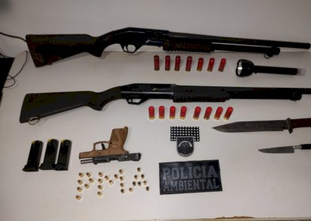 PMA prende caçadores com espingardas Calibre 12, pistola 9mm e munições