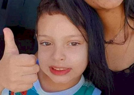 Corpo de menino de 6 anos que estava desaparecido é encontrado mãe é tratada como suspeita.