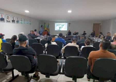 ONG IVIBIO UTILIZA TRIBUNA EM SESSÃO ORDINÁRIA PARA “SALVAR” O CÓRREGO PIRAVEVÊ E OUTROS DO MUNICÍPIO