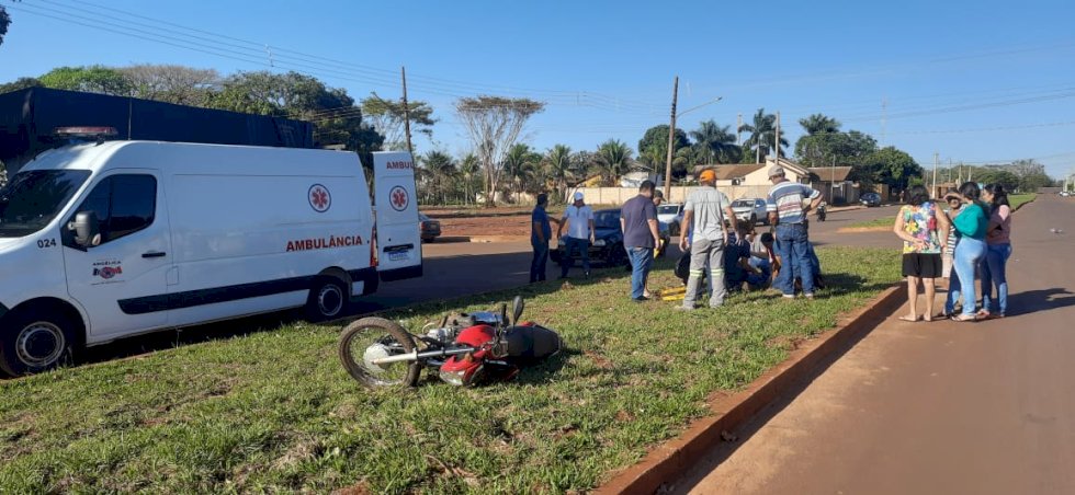 Angélica - Acidente de transito entre carro e moto, deixa dois feridos.