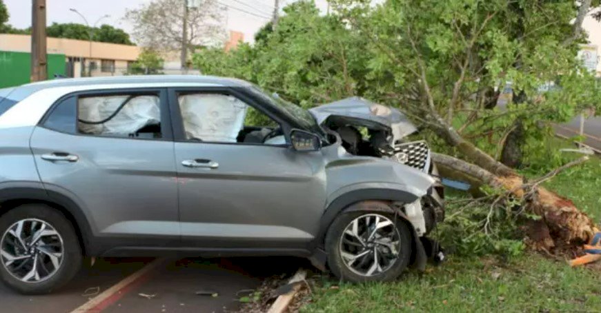 Motociclista morre ao ser atropelado por delegado em MS
