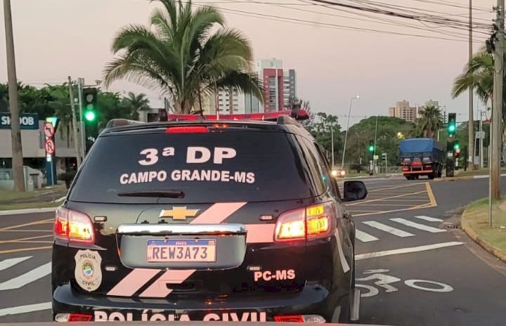 Polícia Civil prende ex-presidente de associação, responsável por aplicar golpes em idosos.