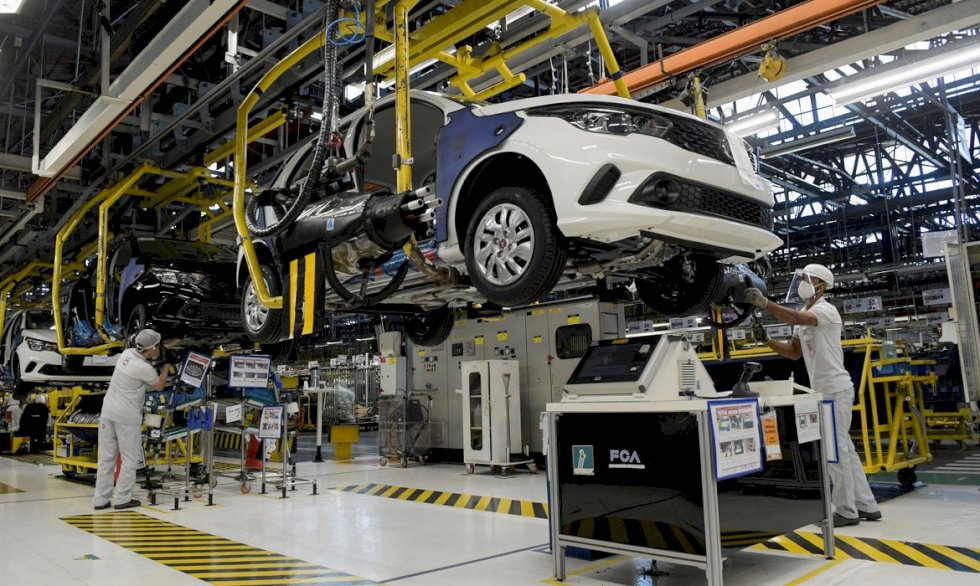 Atividade econômica tem alta de 0,44% em julho.