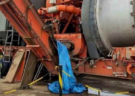 Trabalhador morre triturado ao fazer manutenção em máquina de asfalto