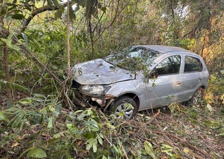 Moradora em Ivinhema capota carro na MS 276 entre Batayporã e Anaurilândia.