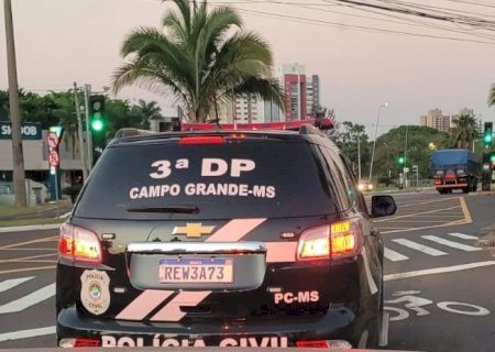 Polícia Civil prende ex-presidente de associação, responsável por aplicar golpes em idosos.