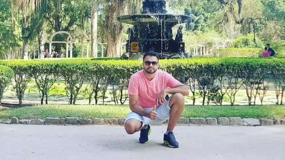 Policial rodoviário federal morre após cair de cavalo durante passeio .