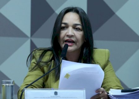 Relatora pede indiciamento de Bolsonaro e mais 60 golpistas.