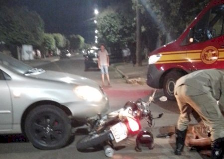 NOVA ANDRADINA: Colisão entre moto e carro de passeio deixa duas vítimas na Vila Operária