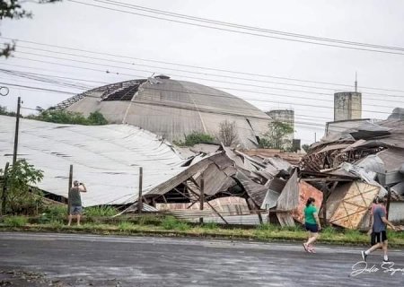 Vendável provoca estrago em cidade do Paraná.