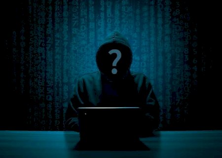 Polícia civil conclui investigação e identifica criadora de páginas “fakes” de rede social, utilizadas para difamar a população.