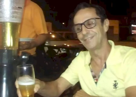 Idoso é encontrado pendurado pelo pescoço no quarto e polícia 'caça' suspeito.