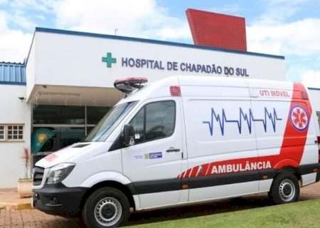 Explosão de cilindro de ar amputa pé e mão de homem.