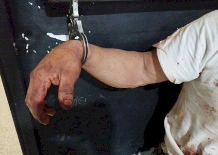 Homem é preso após matar o irmão à golpes de faca.