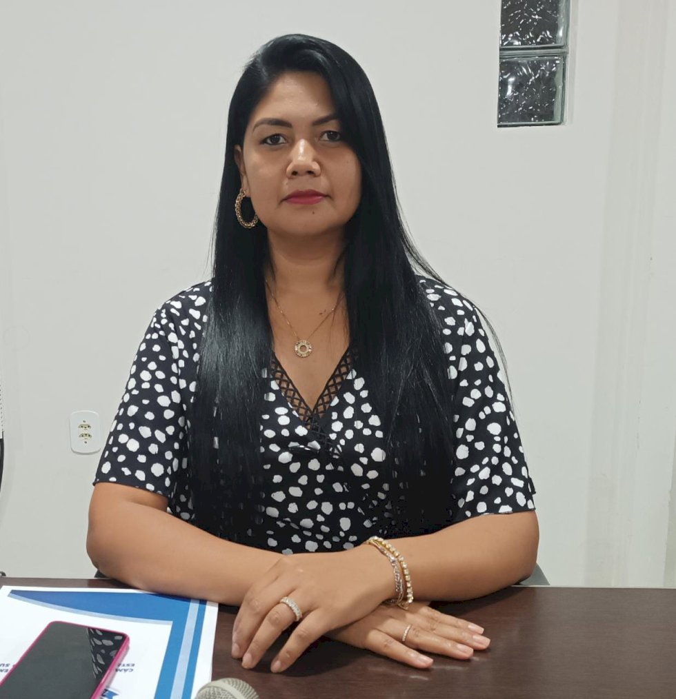 MARY CORDEIRO PEDE INSTALAÇÃO DE BANHEIROS E BEBEDOUROS PÚBLICOS, POSTE DE ILUMINAÇÃO E POSTO DE SAÚDE NO BAIRRO ECO PARK