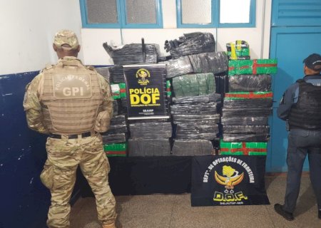 DOF apreende mais de uma tonelada de maconha em casa abandonada