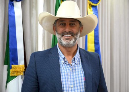 Prefeito de Ivinhema depositou mais de 9 milhões de reais em salários em 20 dias