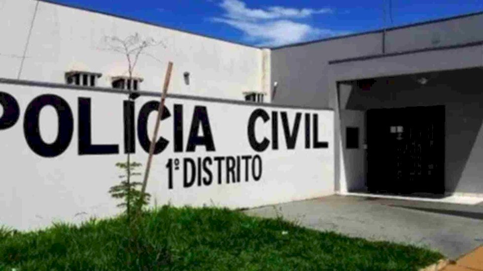 Suspeito mata homem a facadas e deixa mulher em estado grave em Naviraí