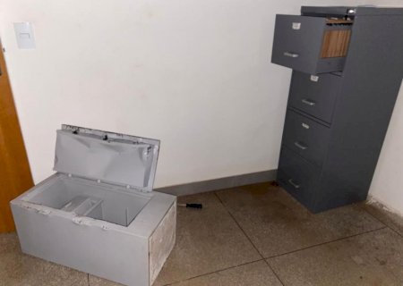 Cinco são presos por furto em cooperativa