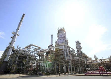 Petrobras testa produção de diesel com conteúdo renovável na Refinaria de Paulínia