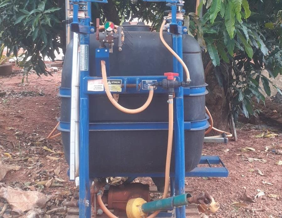 Prefeitura de Ivinhema entregou equipamento agrícola na Gleba Azul