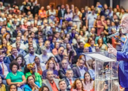 Lula anuncia R$ 121,4 bilhões em investimentos do PAC em Minas Gerais