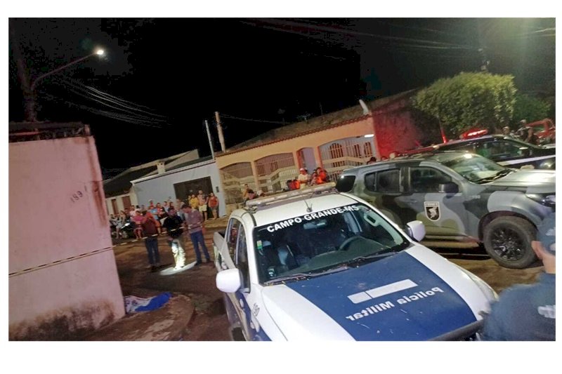 Homem é executado a tiros em frente de casa em MS