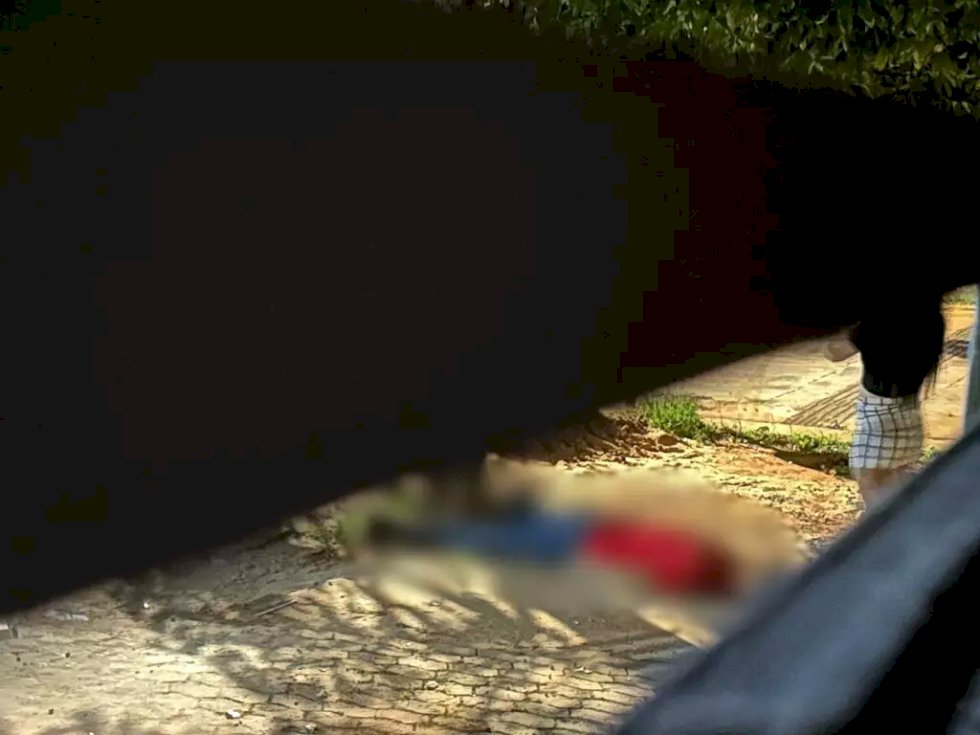 Jovens são mortos na saída de tabacaria