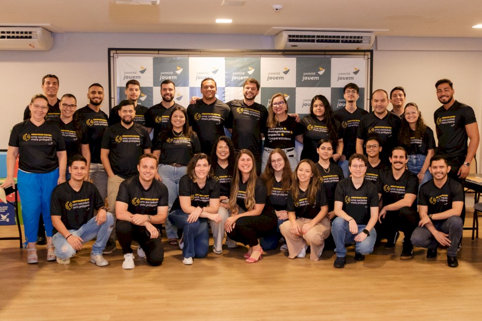 Workshop sobre Cooperação foi tema do primeiro encontro de 2024 do Comitê Jovem da Sicredi Centro-Sul MS/BA