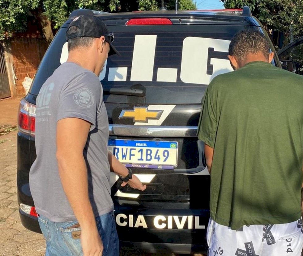 Polícia Civil prende autor de feminicídio e outros dois foragidos da justiça