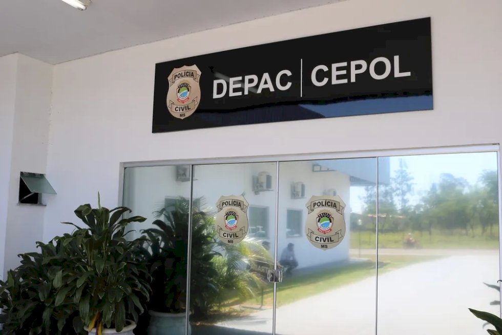 Mulher é baleada na frente da filha de 13 anos e morre em hospital