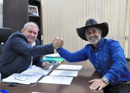 Prefeito de Ivinhema se reuniu com chefe da casa civil em Campo Grande