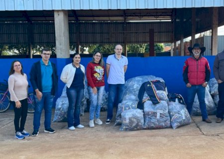 Prefeitura de Ivinhema concluiu compra e realizou entrega de uniforme escolar