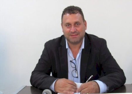 Vereador Bira pediu a construção de uma rotatória no bairro Vitória e a disponibilização de um terreno para construir moradia aos Padres