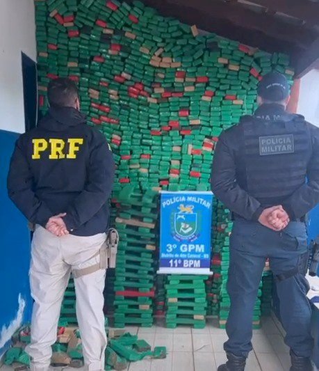 PRF e PM apreendem 1,7 tonelada de maconha