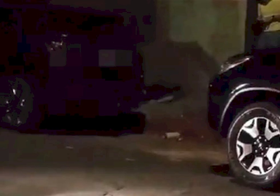 Homem é assassinado a tiros na porta de casa