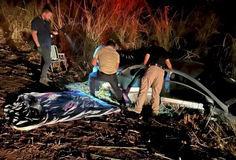 Idosa de 70 anos é a vítima de capotamento que deixou quatro feridos na BR-262