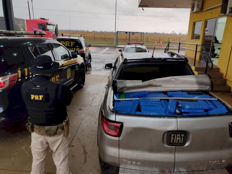PRF apreende 1,2 tonelada de maconha