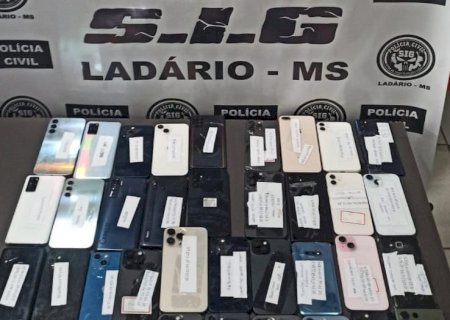 Celulares furtados ou roubados no carnaval são identificados e restituídos aos proprietários, pela Polícia Civil