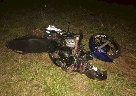 Motociclista fica ferido em colisão com carro na MS-473, entre Nova Andradina e Taquarussu
