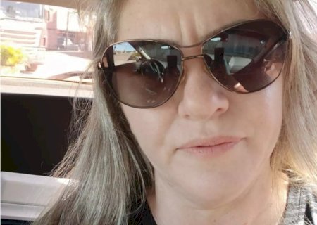 Mulher é assassinada com 9 facadas na frente da filha de 11 anos em MS