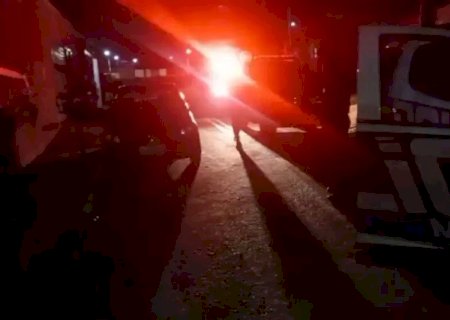 Trabalhadores brigam em alojamento e um é morto com facada no peito