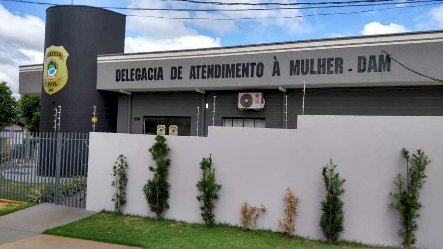 Nova Andradina: homem golpeia ex-esposa com canivete