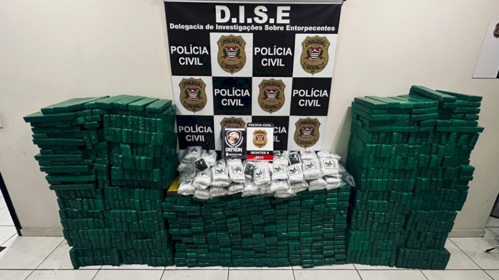 Ação conjunta entre as Polícias Civis do estado de São Paulo e Mato Grosso do Sul, apreende dois veículos transportando grande quantidade de drogas