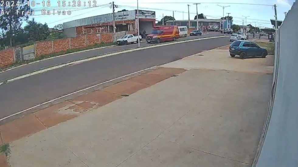 Jovem sofre fratura craniana e tem parte da orelha dilacerada em acidente
