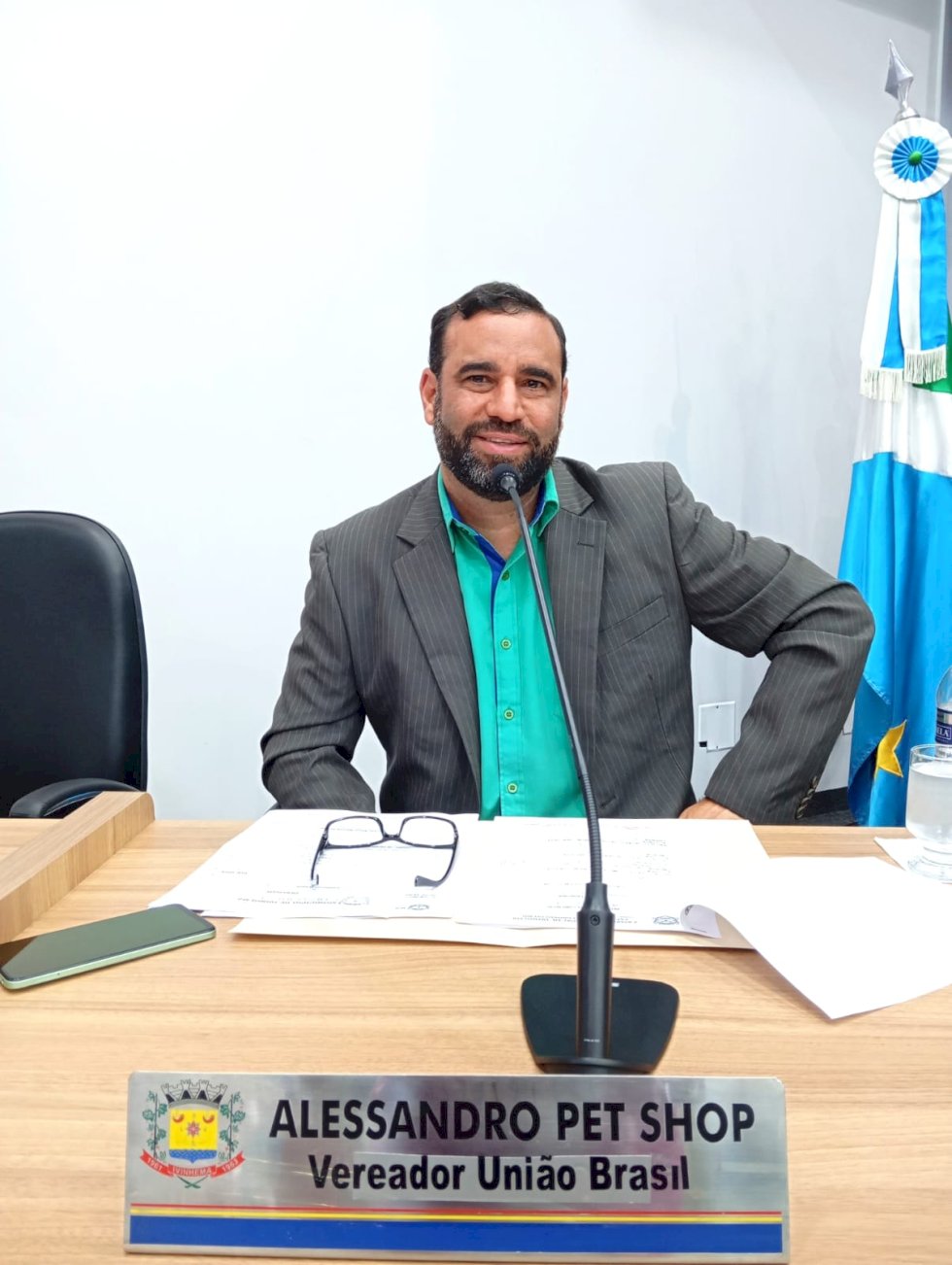 Vereador Alessandro Petshop apresenta proposta para criação de cemitério público para animais em Ivinhema