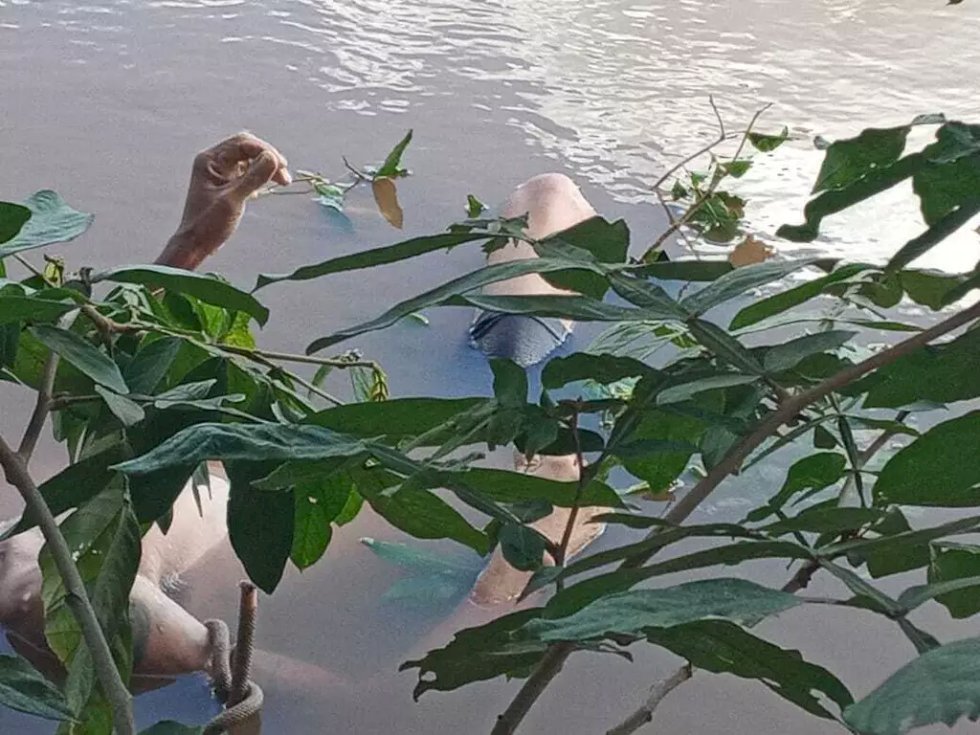 Corpo de homem é encontrado boiando em Rio