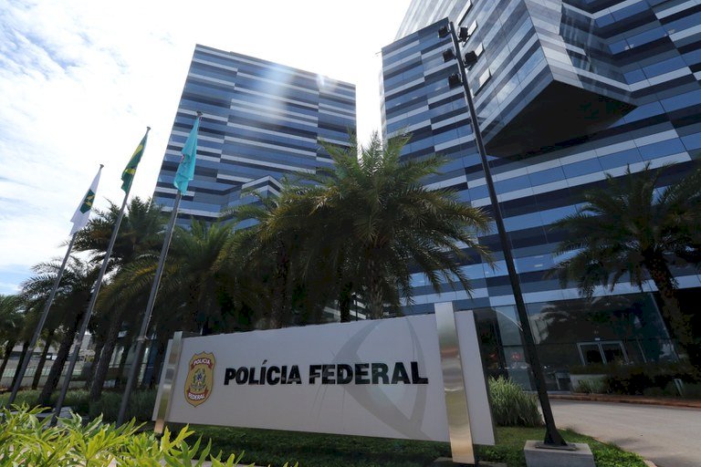 PF indicia Bolsonaro, Braga Netto, Heleno, Ramagem, Valdemar e mais 32 em inquérito sobre tentativa de golpe