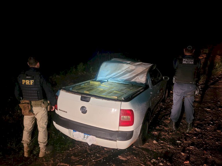PRF e PM apreendem 809 Kg de maconha